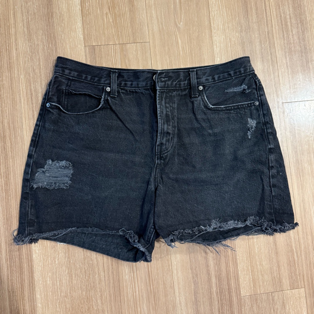 Old Navy Sky-Hi Short High Rise